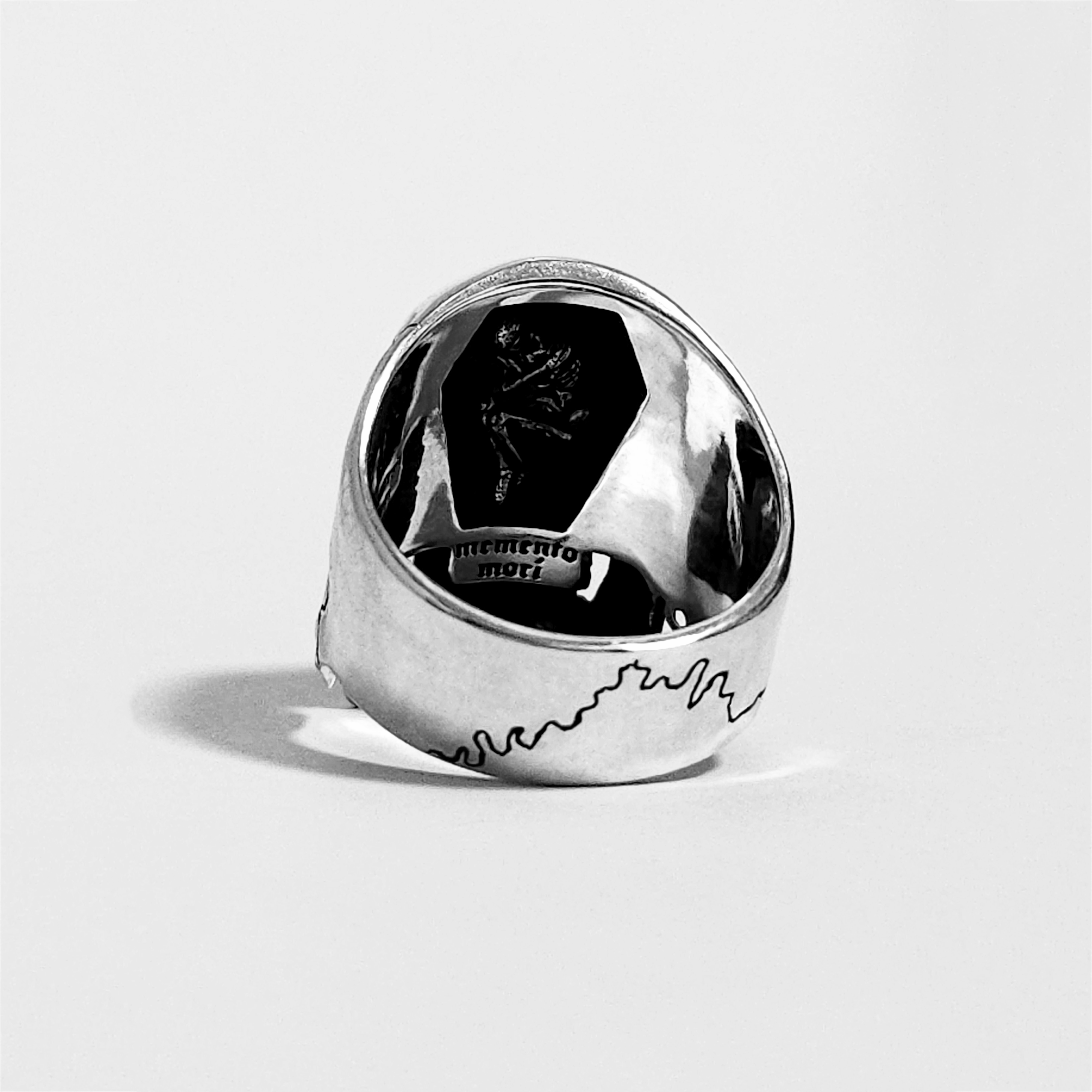 Memento Mori Skull Ring9.png