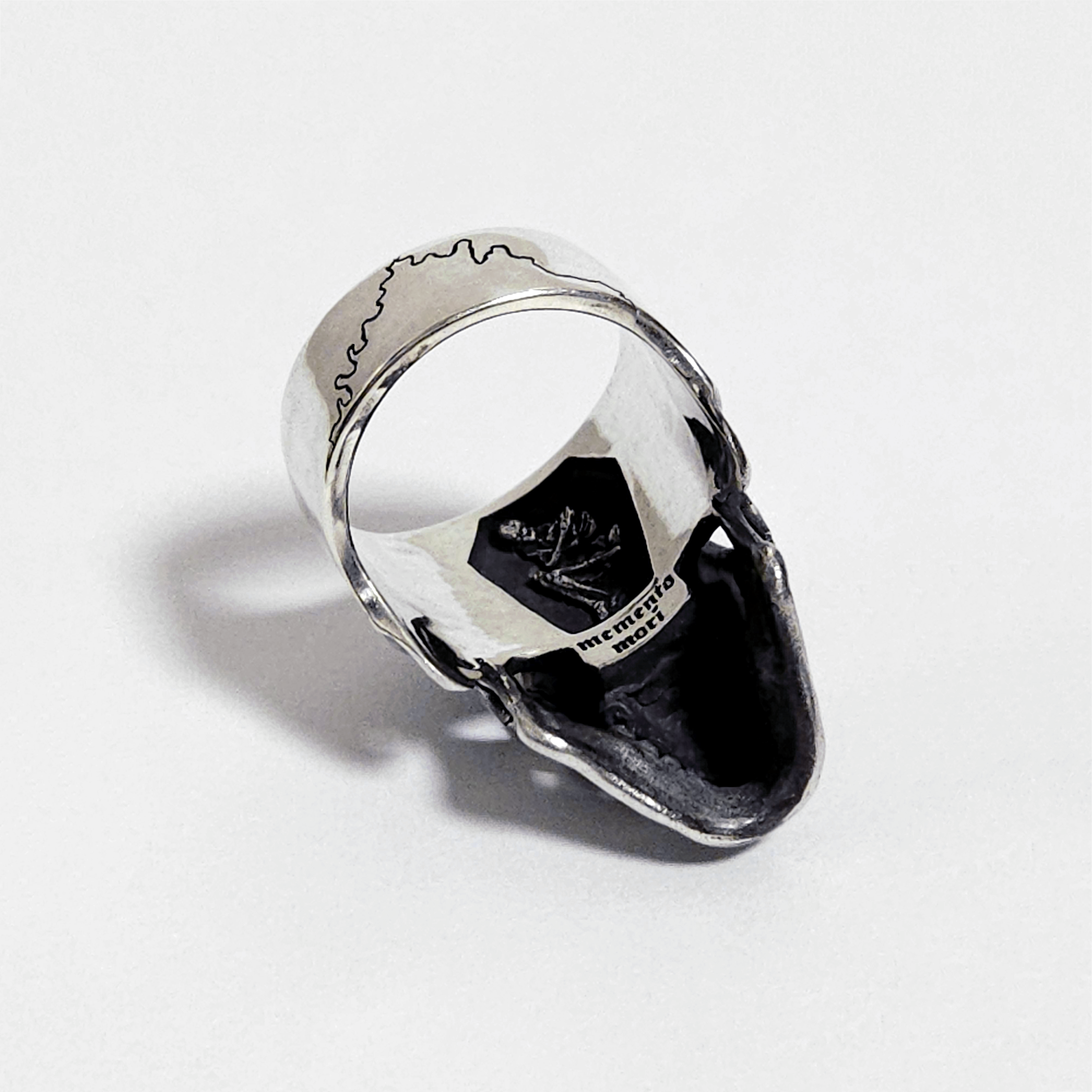 Memento Mori Skull Ring10.png